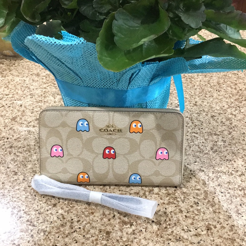 Coach Large Pac Man Phone Wallet - Picture 3 of 4